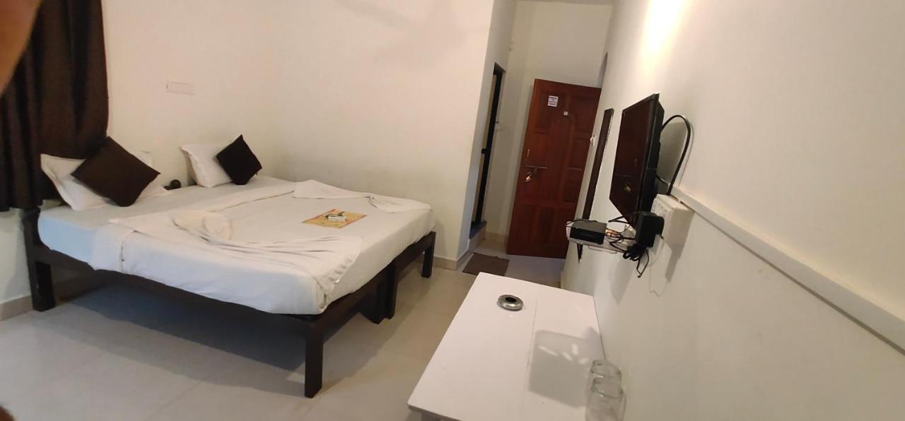Rj14 Accommodations At Baga Beach Zewnętrze zdjęcie